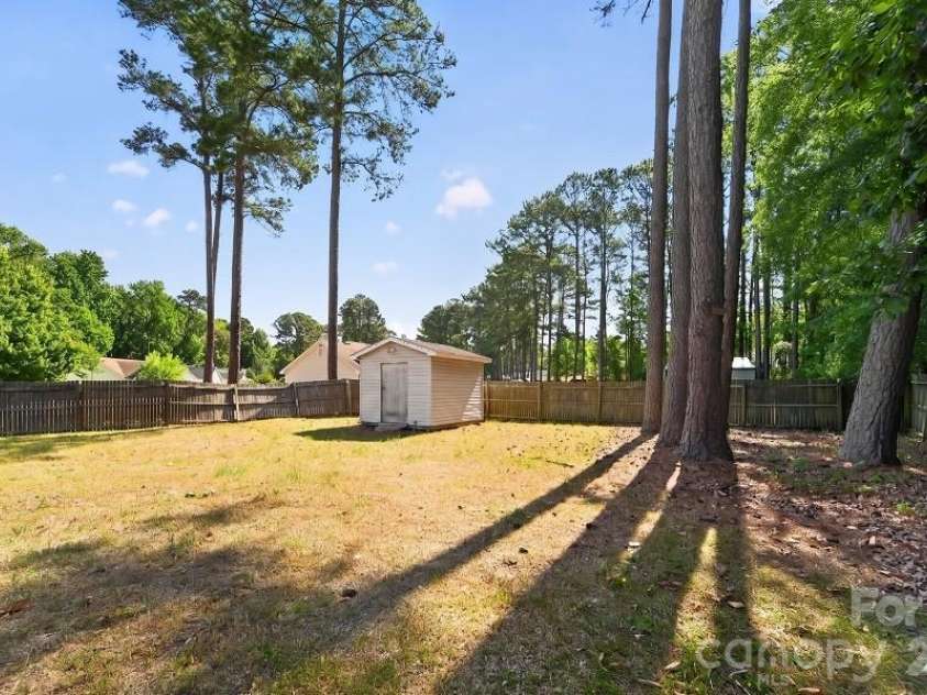 2205 Old Sparta Road, Rocky Mount, NC 27804.  MLS# CAR4385964, YatesRealty ID 27291. 