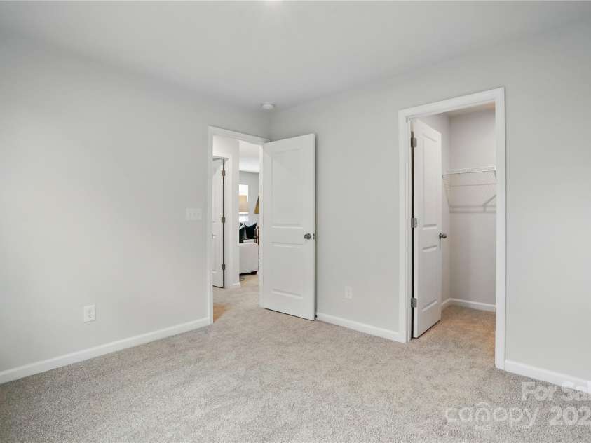 2841 Westmont Drive, Gastonia, NC 28052.  MLS# CAR4283363, YatesRealty ID 27291. 