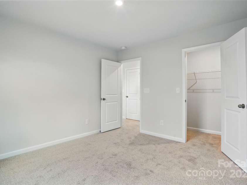 2841 Westmont Drive, Gastonia, NC 28052.  MLS# CAR4283363, YatesRealty ID 27291. 