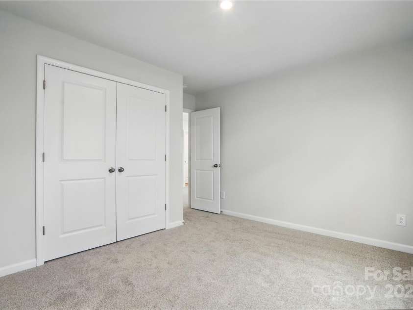 2841 Westmont Drive, Gastonia, NC 28052.  MLS# CAR4283363, YatesRealty ID 27291. 