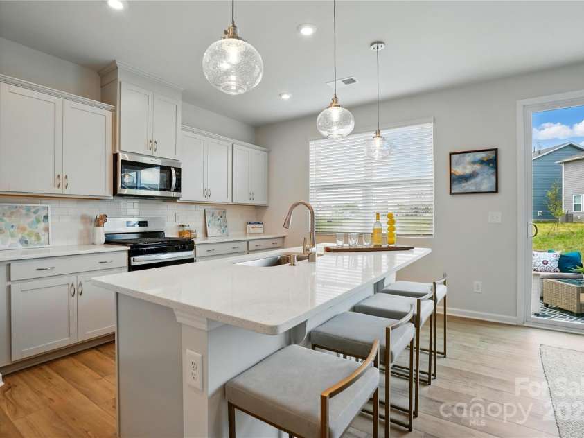 2841 Westmont Drive, Gastonia, NC 28052.  MLS# CAR4283363, YatesRealty ID 27291. 