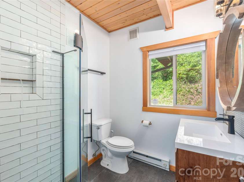 121 Mountainview Road, Asheville, NC 28806.  MLS# CAR4382985, YatesRealty ID 27293. Custom Tile Shower 