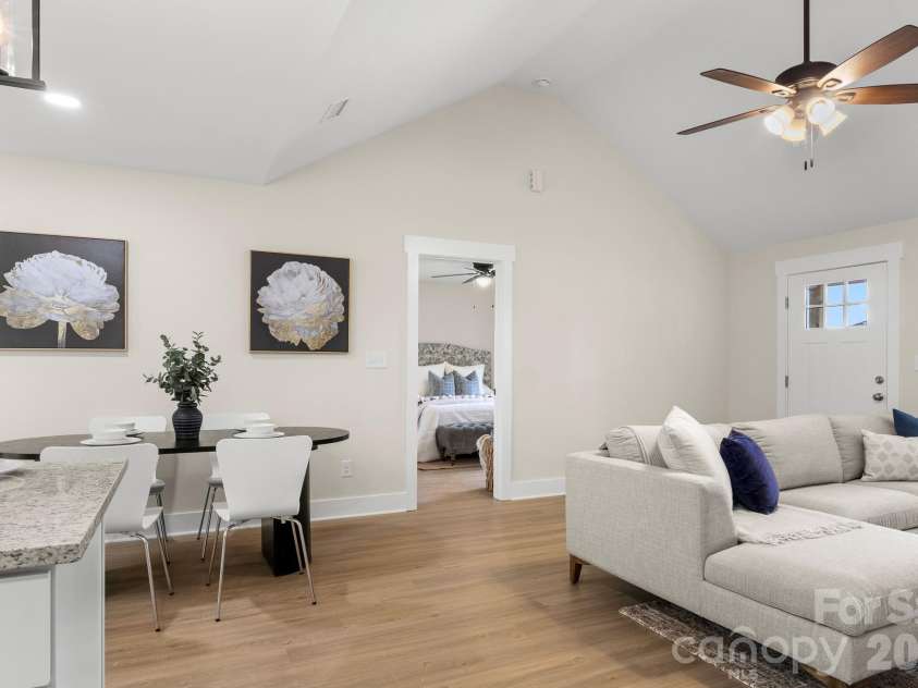 428 Fourth Street, York, SC 29745.  MLS# CAR4354068, YatesRealty ID 27294. 