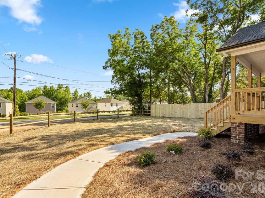 428 Fourth Street, York, SC 29745.  MLS# CAR4354068, YatesRealty ID 27294. 