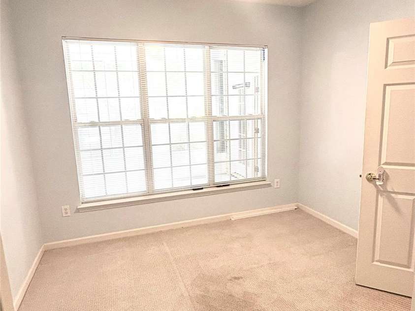 4467 Antelope Lane, Charlotte, NC 28269.  MLS# CAR4260461, YatesRealty ID 27294. Bedroom 3