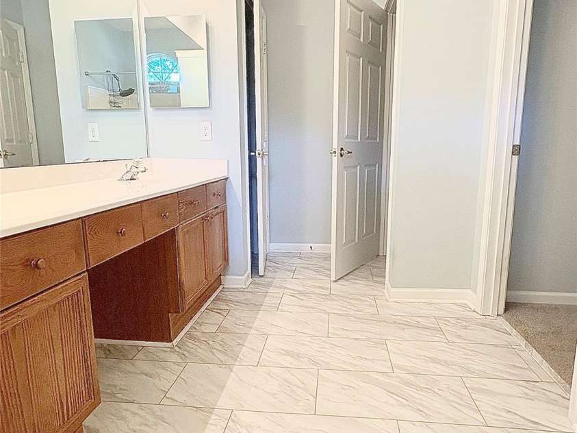 4467 Antelope Lane, Charlotte, NC 28269.  MLS# CAR4260461, YatesRealty ID 27294. Master bathroom