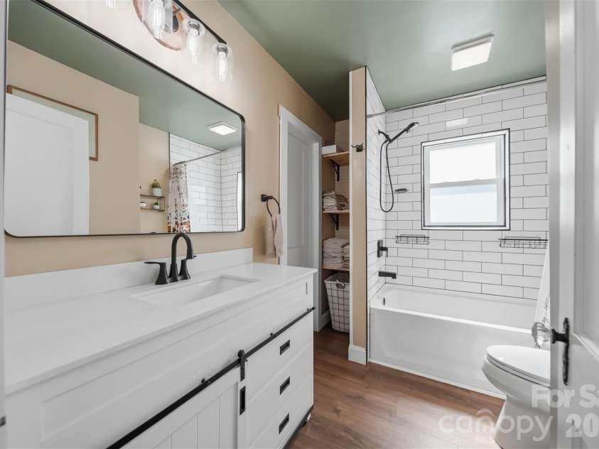 4039 Hartland Road, Lenoir, NC 28645.  MLS# CAR4383093, YatesRealty ID 27295. 