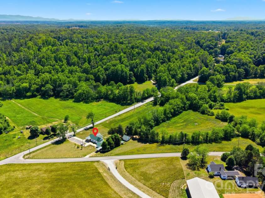4039 Hartland Road, Lenoir, NC 28645.  MLS# CAR4383093, YatesRealty ID 27295. 