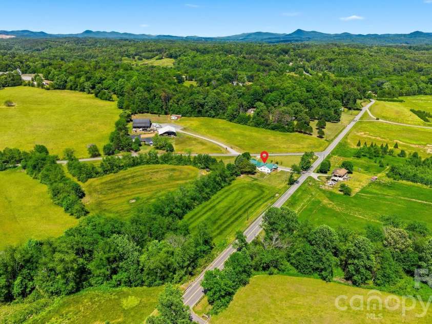 4039 Hartland Road, Lenoir, NC 28645.  MLS# CAR4383093, YatesRealty ID 27295. 