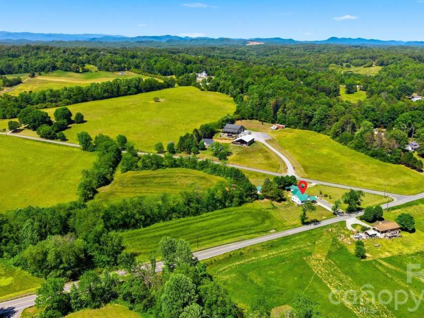 4039 Hartland Road, Lenoir, NC 28645.  MLS# CAR4383093, YatesRealty ID 27295. 