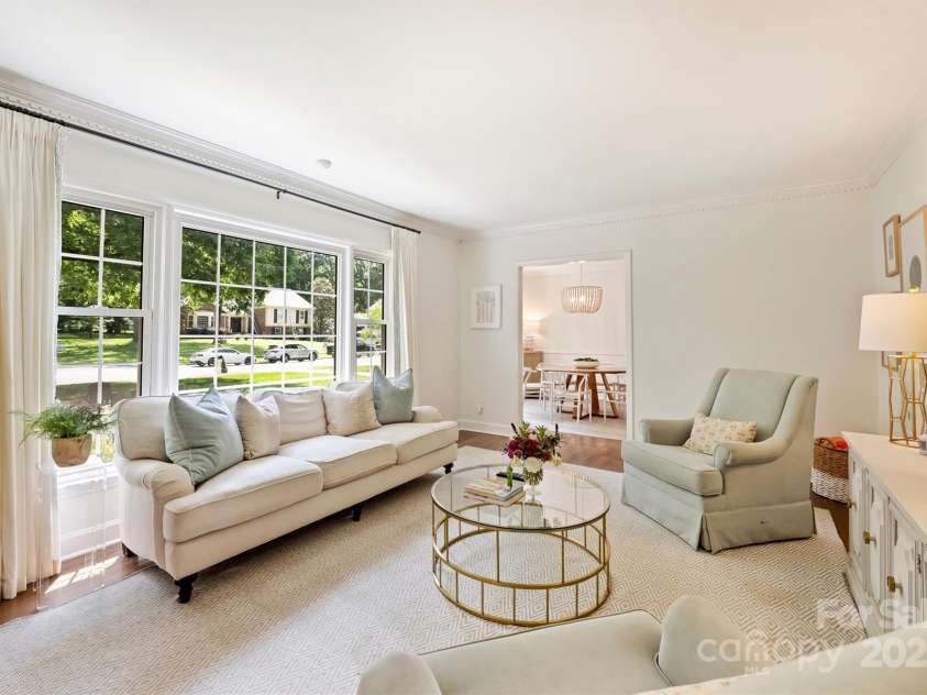 7022 Lancer Drive, Charlotte, NC 28226.  MLS# CAR4264534, YatesRealty ID 27295. 