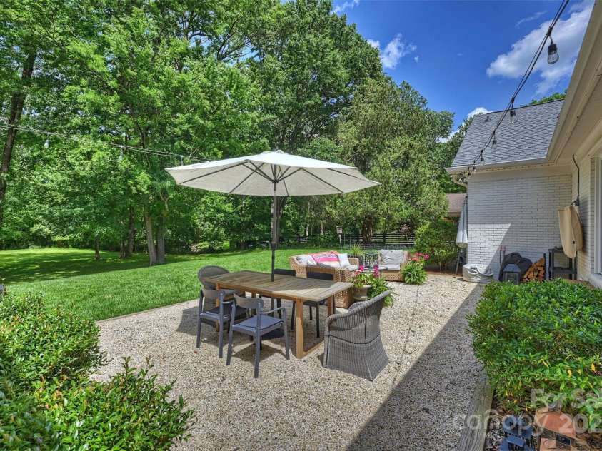 7022 Lancer Drive, Charlotte, NC 28226.  MLS# CAR4264534, YatesRealty ID 27295. Patio