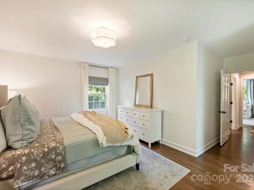 7022 Lancer Drive, Charlotte, NC 28226.  MLS# CAR4264534, YatesRealty ID 27295. Primary Bedroom