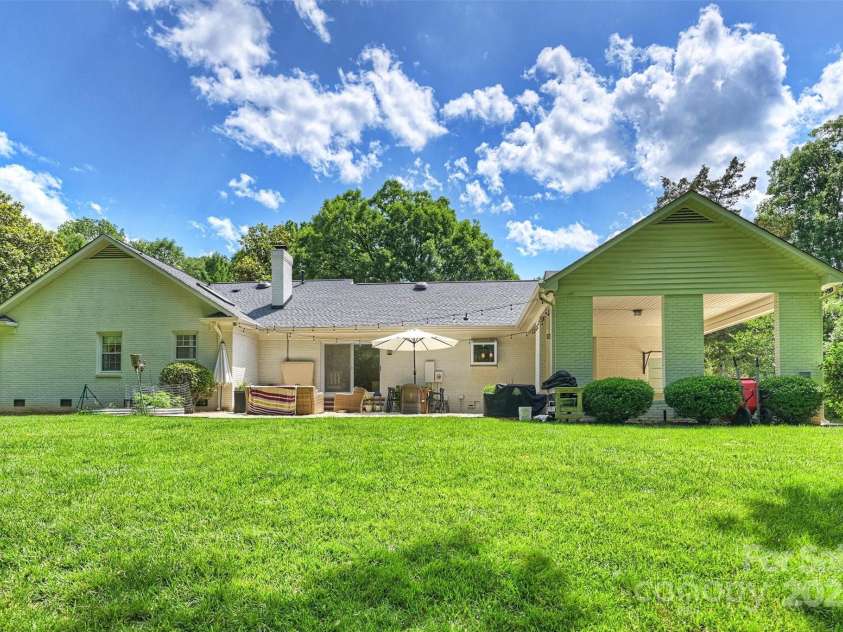 7022 Lancer Drive, Charlotte, NC 28226.  MLS# CAR4264534, YatesRealty ID 27295. Rear Exterior