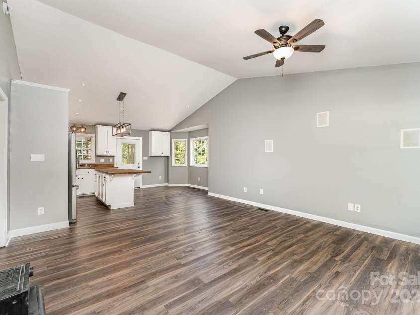 2527 Joyce Street, Kannapolis, NC 28083.  MLS# CAR4280019, YatesRealty ID 27297. 