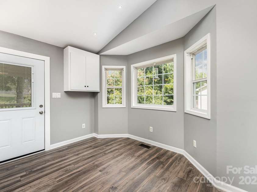 2527 Joyce Street, Kannapolis, NC 28083.  MLS# CAR4280019, YatesRealty ID 27297. 