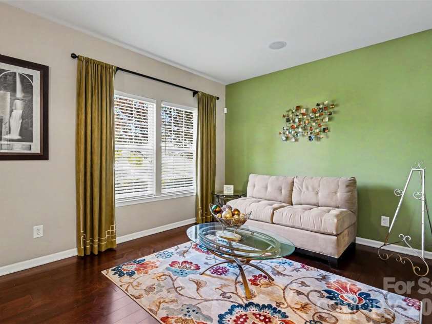 3315 Ashley View Drive, Charlotte, NC 28213.  MLS# CAR4381799, YatesRealty ID 27297. 
