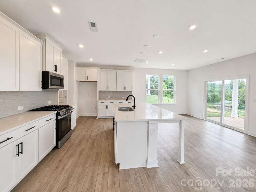 109 Plover Lane, Mooresville, NC 28115.  MLS# CAR4387773, YatesRealty ID 27298. 
