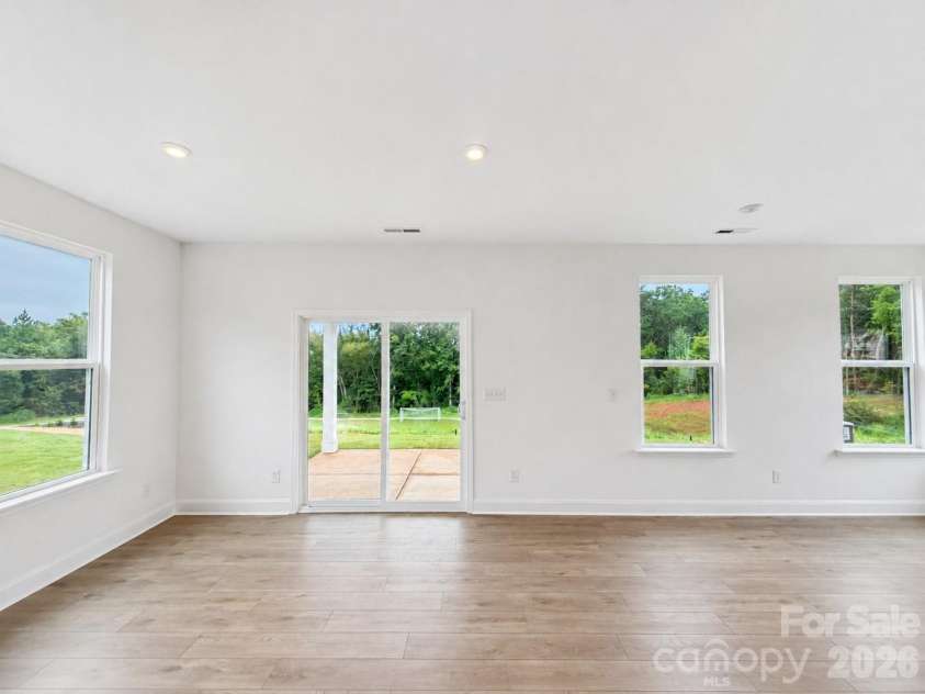 109 Plover Lane, Mooresville, NC 28115.  MLS# CAR4387773, YatesRealty ID 27298. 