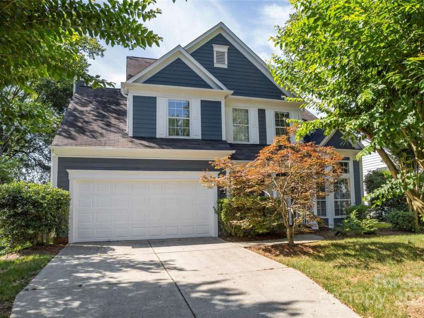 4311 Beauvista Drive, Charlotte, NC 28269.  MLS# CAR4278033, YatesRealty ID 27298. 