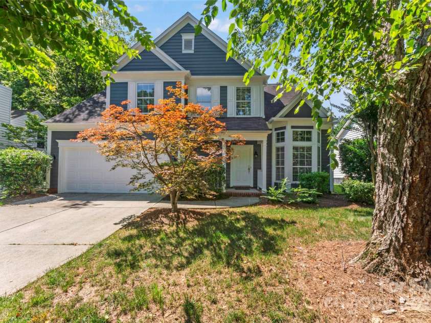 4311 Beauvista Drive, Charlotte, NC 28269.  MLS# CAR4278033, YatesRealty ID 27298. 