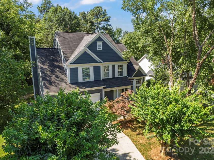 4311 Beauvista Drive, Charlotte, NC 28269.  MLS# CAR4278033, YatesRealty ID 27298. 