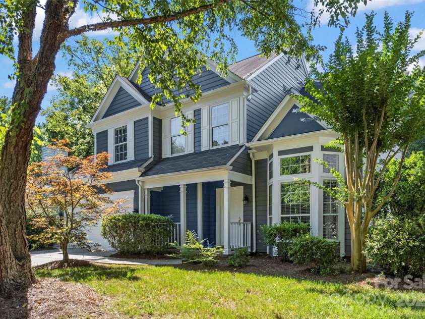 4311 Beauvista Drive, Charlotte, NC 28269.  MLS# CAR4278033, YatesRealty ID 27298. 