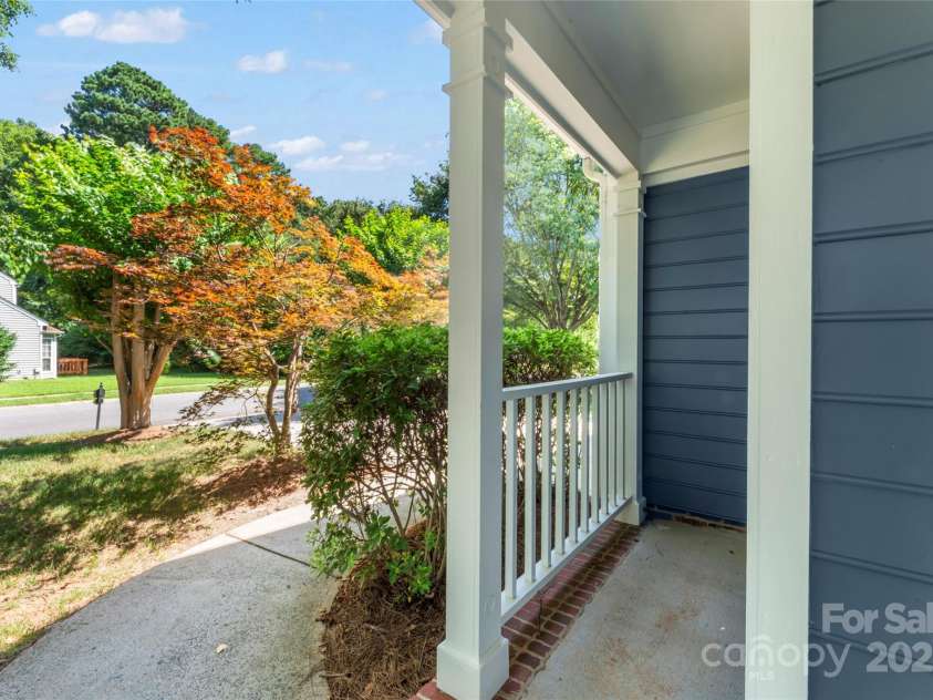 4311 Beauvista Drive, Charlotte, NC 28269.  MLS# CAR4278033, YatesRealty ID 27298. 