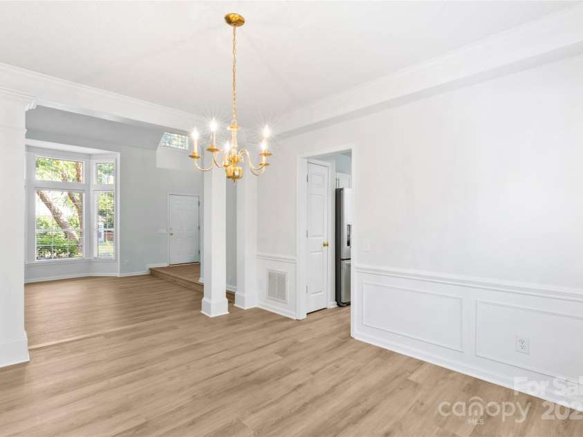 4311 Beauvista Drive, Charlotte, NC 28269.  MLS# CAR4278033, YatesRealty ID 27298. 