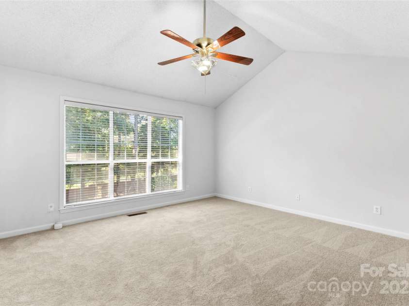4311 Beauvista Drive, Charlotte, NC 28269.  MLS# CAR4278033, YatesRealty ID 27298. 