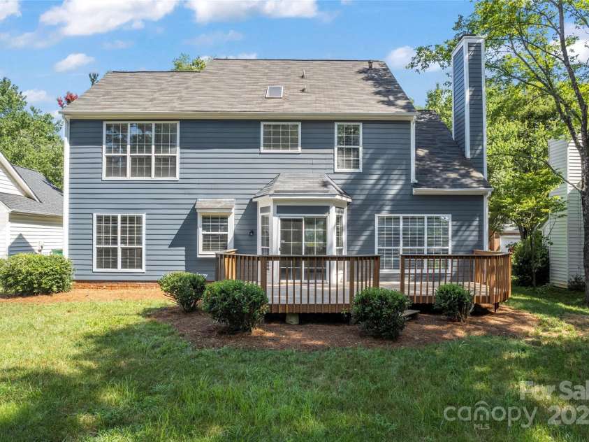 4311 Beauvista Drive, Charlotte, NC 28269.  MLS# CAR4278033, YatesRealty ID 27298. 
