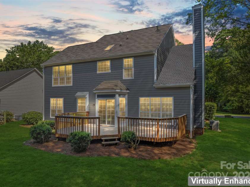 4311 Beauvista Drive, Charlotte, NC 28269.  MLS# CAR4278033, YatesRealty ID 27298. 