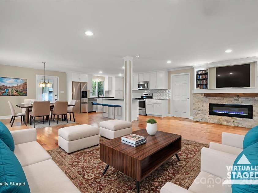 1515 Berkley Street, Lenoir, NC 28645.  MLS# CAR4315042, YatesRealty ID 273. 