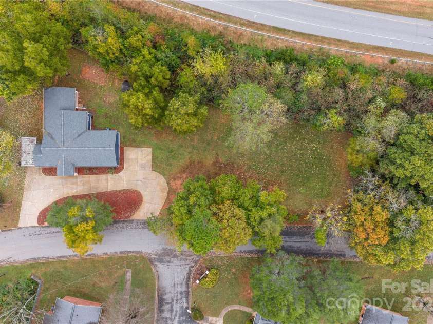 1515 Berkley Street, Lenoir, NC 28645.  MLS# CAR4315042, YatesRealty ID 273. 