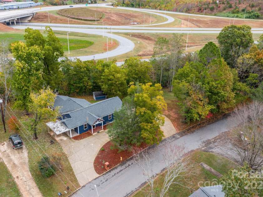 1515 Berkley Street, Lenoir, NC 28645.  MLS# CAR4315042, YatesRealty ID 273. 