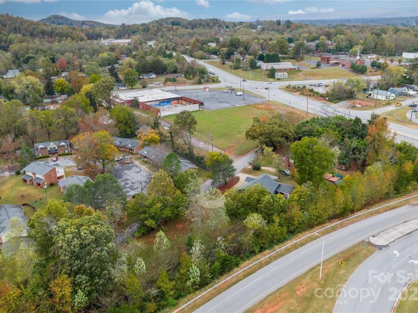 1515 Berkley Street, Lenoir, NC 28645.  MLS# CAR4315042, YatesRealty ID 273. 