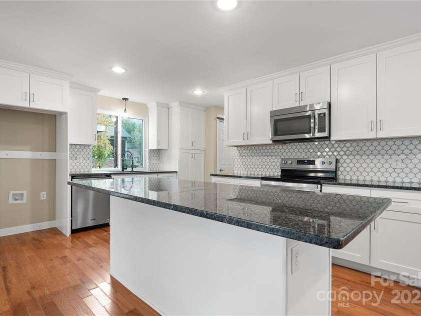 1515 Berkley Street, Lenoir, NC 28645.  MLS# CAR4315042, YatesRealty ID 273. Kitchen