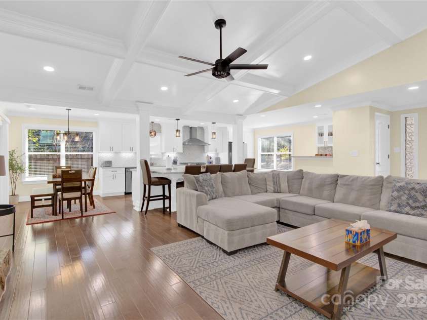 6920 Stillmeadow Drive, Charlotte, NC 28277.  MLS# CAR4201050, YatesRealty ID 273. 