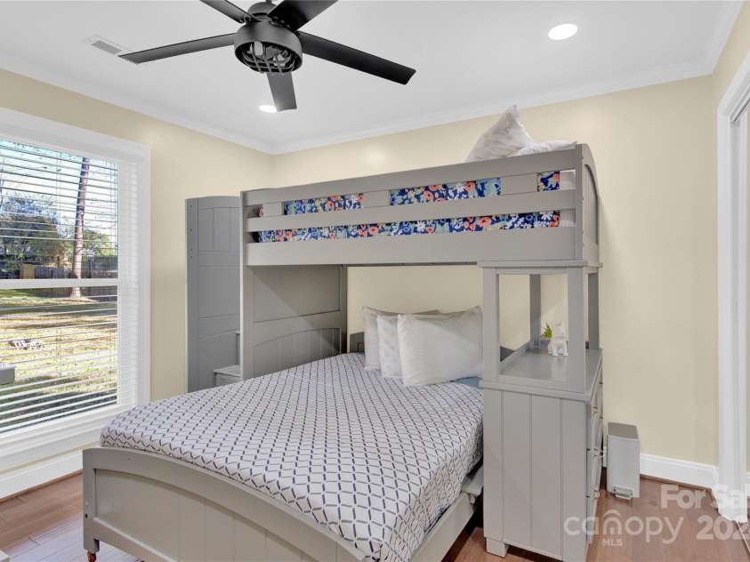 6920 Stillmeadow Drive, Charlotte, NC 28277.  MLS# CAR4201050, YatesRealty ID 273. 