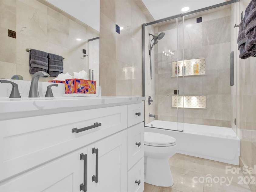 6920 Stillmeadow Drive, Charlotte, NC 28277.  MLS# CAR4201050, YatesRealty ID 273. 