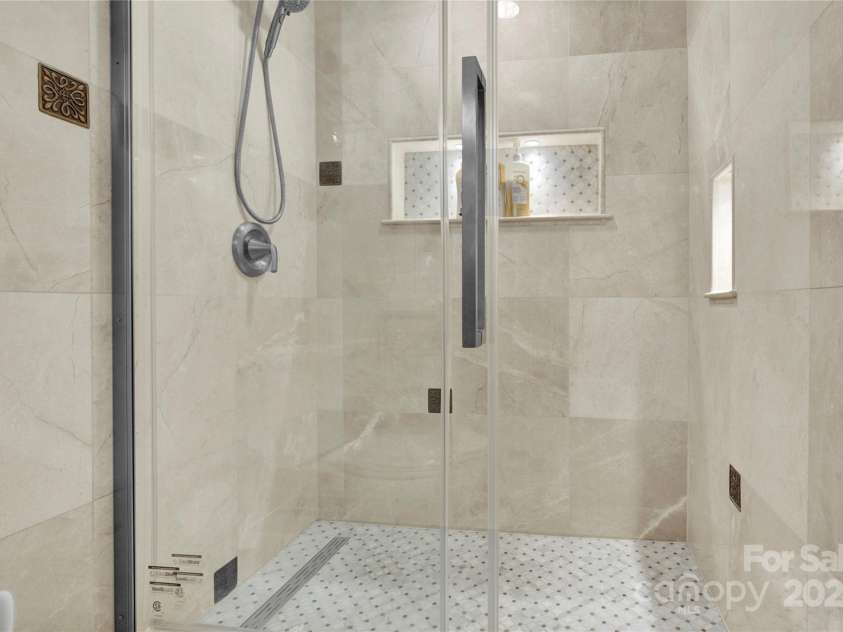 6920 Stillmeadow Drive, Charlotte, NC 28277.  MLS# CAR4201050, YatesRealty ID 273. 