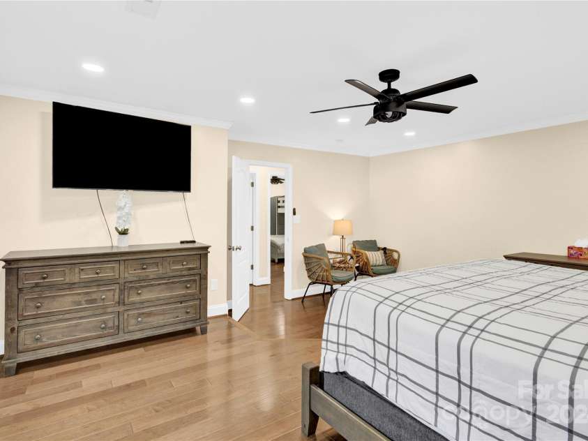 6920 Stillmeadow Drive, Charlotte, NC 28277.  MLS# CAR4201050, YatesRealty ID 273. 