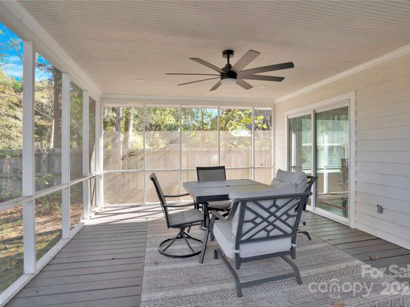 6920 Stillmeadow Drive, Charlotte, NC 28277.  MLS# CAR4201050, YatesRealty ID 273. 