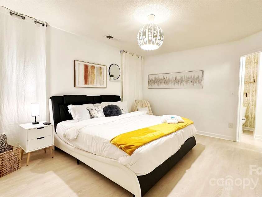 2434 Summer Meadow Court, Charlotte, NC 28216.  MLS# CAR4315356, YatesRealty ID 2730. 