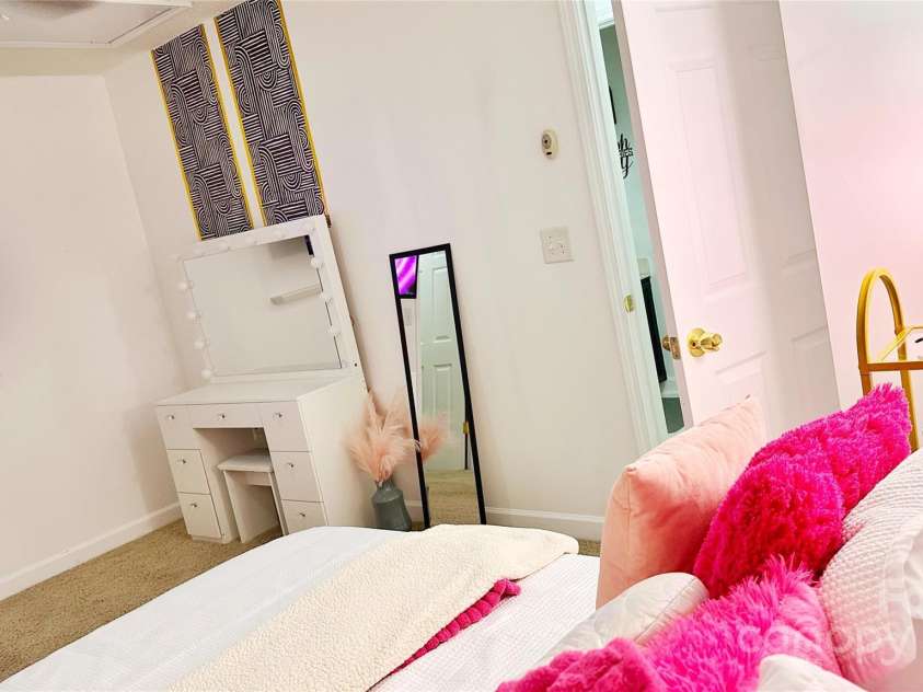 2434 Summer Meadow Court, Charlotte, NC 28216.  MLS# CAR4315356, YatesRealty ID 2730. 