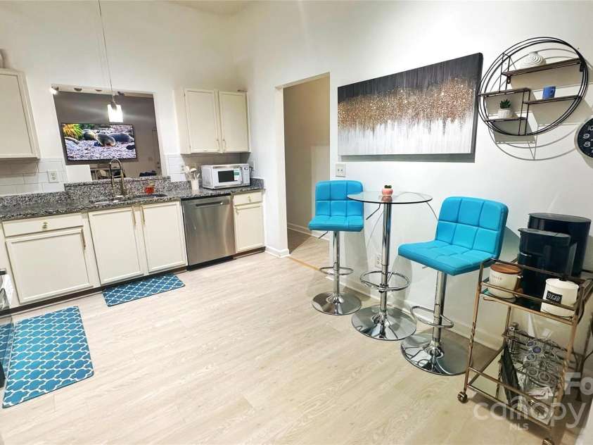 2434 Summer Meadow Court, Charlotte, NC 28216.  MLS# CAR4315356, YatesRealty ID 2730. 