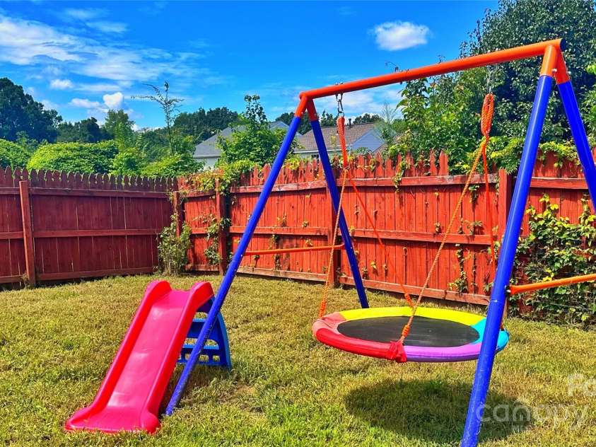 2434 Summer Meadow Court, Charlotte, NC 28216.  MLS# CAR4315356, YatesRealty ID 2730. 