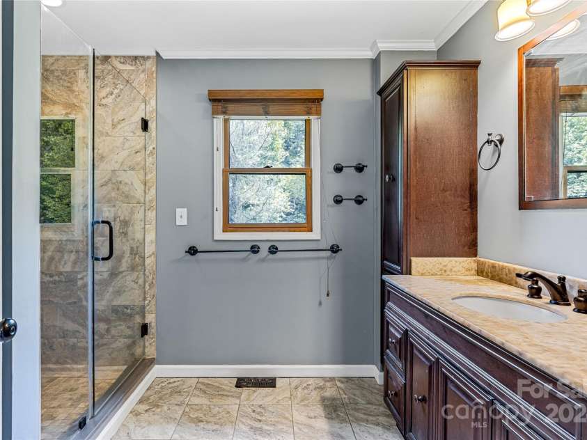 48 Merrell Road, Leicester, NC 28748.  MLS# CAR4172323, YatesRealty ID 2730. 