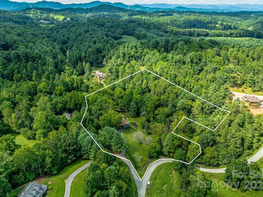 48 Merrell Road, Leicester, NC 28748.  MLS# CAR4172323, YatesRealty ID 2730. 