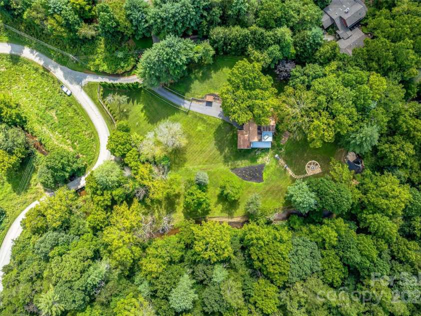 48 Merrell Road, Leicester, NC 28748.  MLS# CAR4172323, YatesRealty ID 2730. 